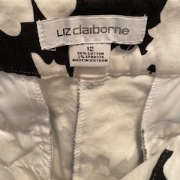 Flowered Capris - Picture 2 of 3